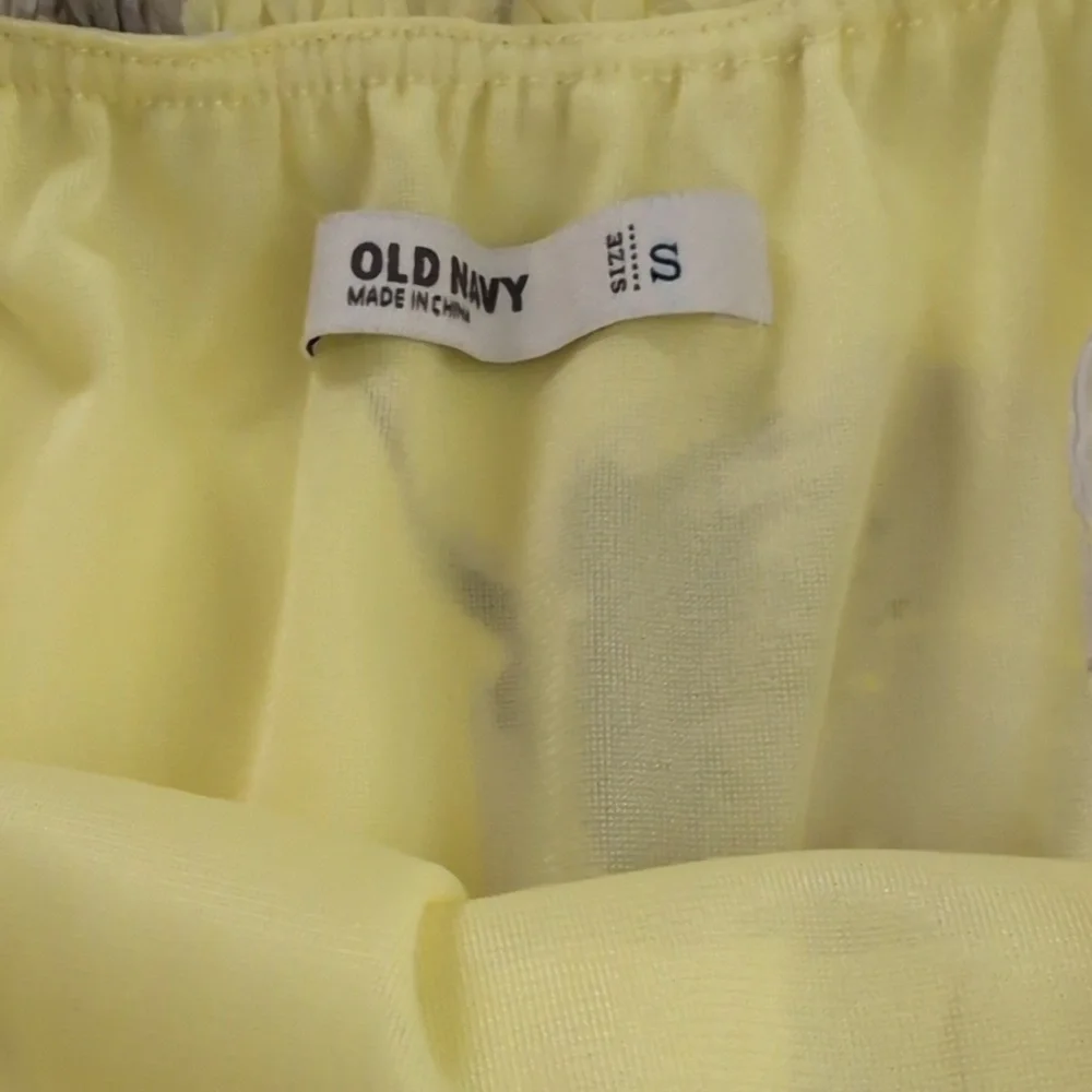 Old Navy dress size small great condition !
